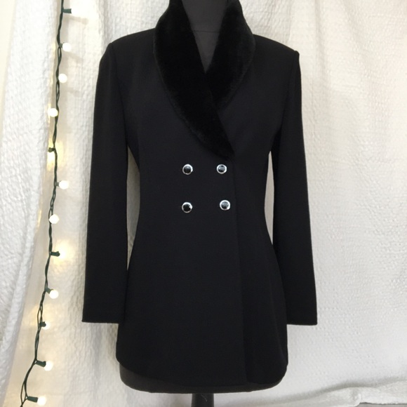 St. John Jackets & Blazers - 🌵ST JOHN Knit Coat